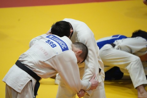 Kazakhstan and Serbia judo teams train in Baku - PHOTO