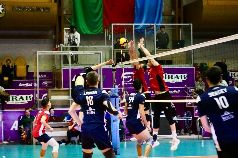 Liderin seriyası “Azərreyl”lə görüşdə də davam edib - FOTO