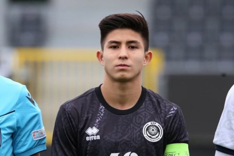 "Çelsi"nin də Dastanı olacaq - qazaxıstanlı futbolçuya görə 4,3 milyon avro