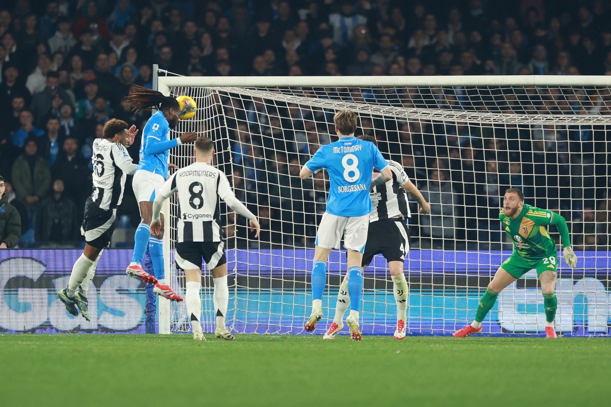 Napoli end unbeaten Juventus streak – VIDEO
