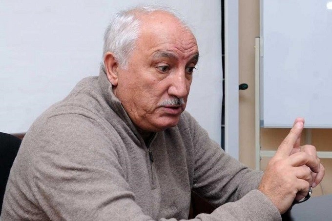 Ağasəlim Mircavadov: “Neftçi”də ciddi problemlər var, rəhbərliyində birlik yoxdur”