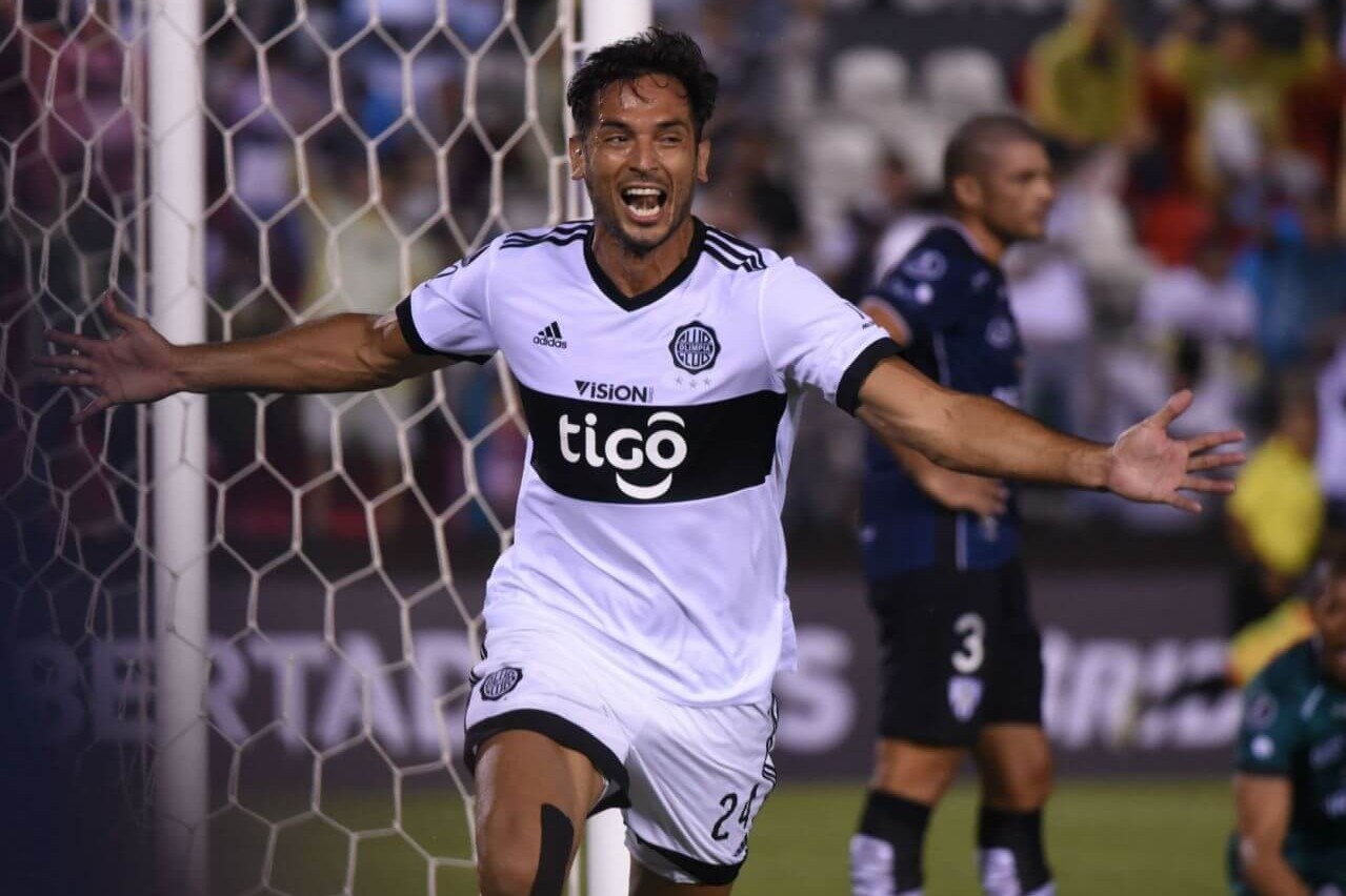 Roke Santa Cruz breaks World Record, 4 steps ahead of Cristiano Ronaldo