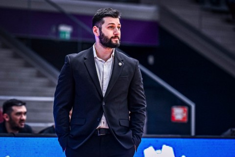 Neftçi"nin məşqçisi: “Meydana daha hazırlı çıxmalıyıq”