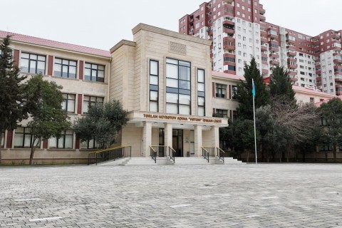 Prezident İlham Əliyev “Vətən” İdman Liseyində yaradılan şəraitlə tanış olub - FOTO