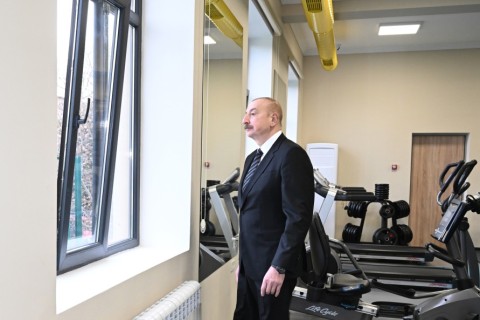 Prezident İlham Əliyev “Vətən” İdman Liseyində yaradılan şəraitlə tanış olub - FOTO