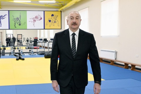 Prezident İlham Əliyev “Vətən” İdman Liseyində yaradılan şəraitlə tanış olub - FOTO