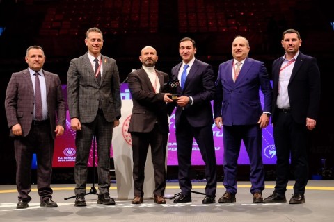 Azərbaycan Taekvondo Federasiyasına xatirə hədiyyəsi təqdim olunub - FOTO