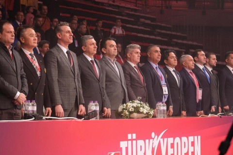 Azərbaycan Taekvondo Federasiyasına xatirə hədiyyəsi təqdim olunub - FOTO