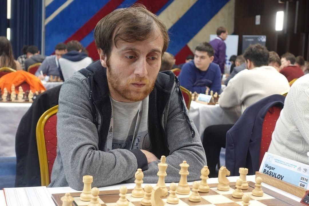 Расулов вышел в единоличные лидеры
