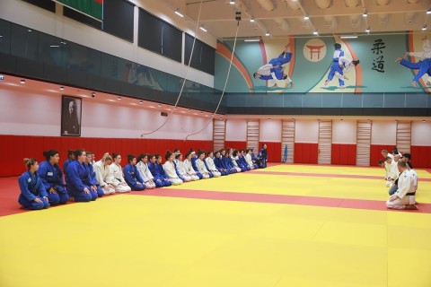International Judo Training Camp Kicks Off in Baku with 14 Countries – PHOTO