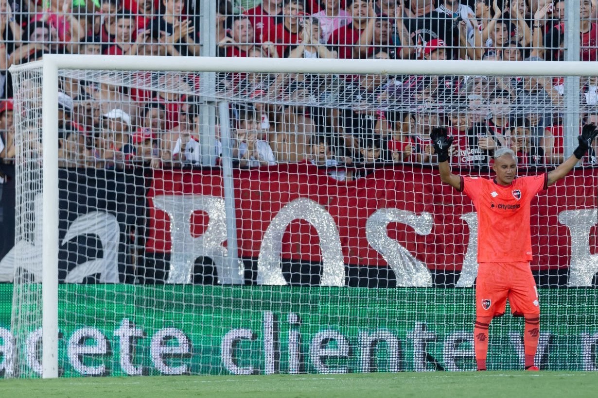 Keylor Navas faces legal troubles in three countries