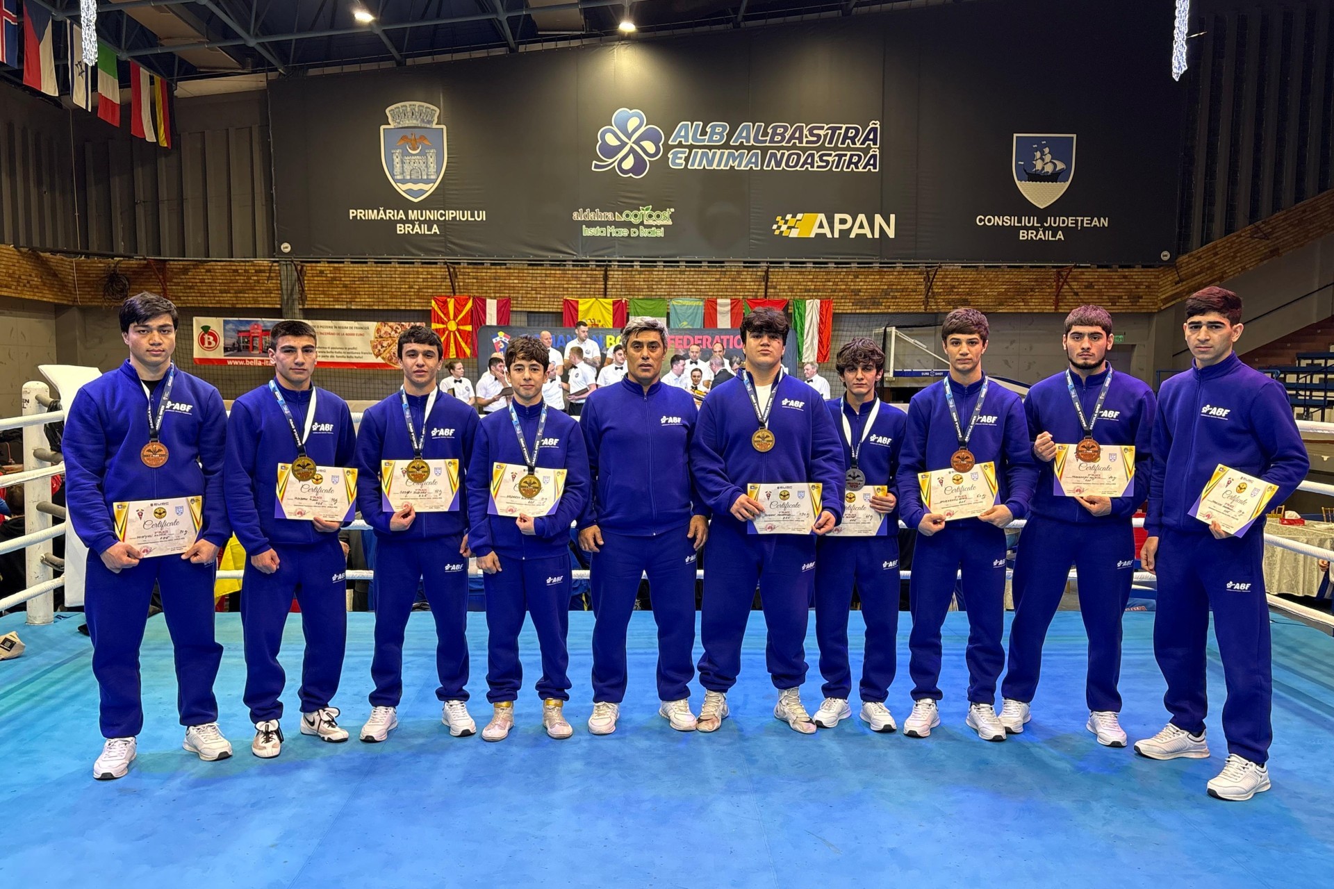 Boksçularımız “Drakula Open”də 9 medal qazanıb - FOTO