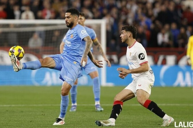 Sevilla drops points in stoppage time - VIDEO