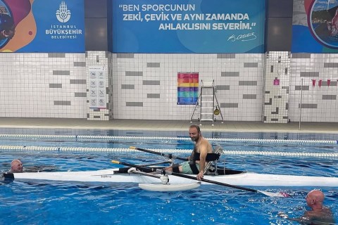 Məşqçimiz Beynəlxalq Avarçəkmə Federasiyasının kursunda - FOTO