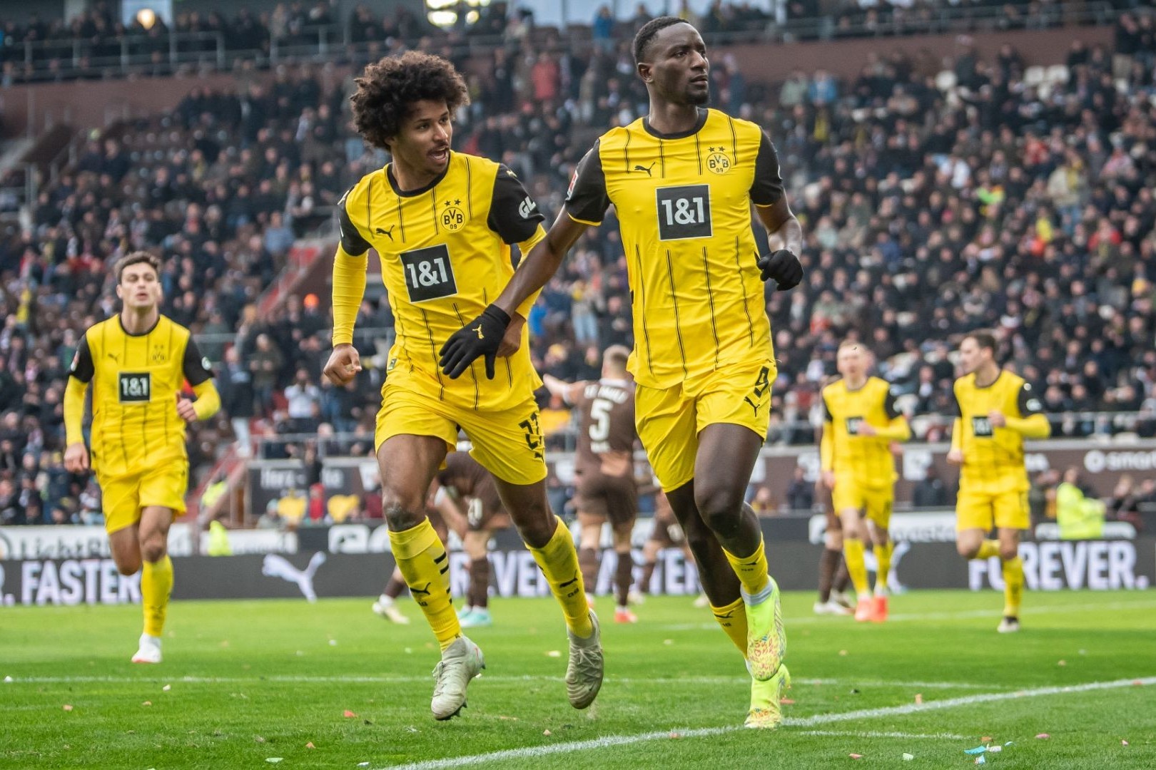 Perfect away day in Bundesliga - VIDEO