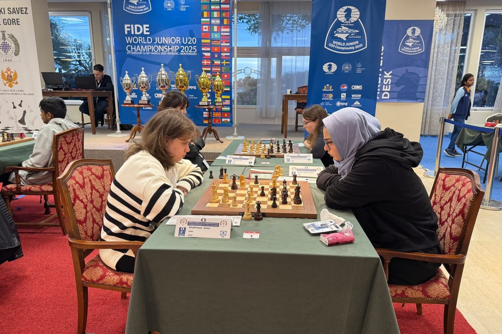 Четверо наших шахматистов начали чемпионат мира с победы