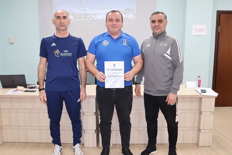 Completion of D category coaching courses - PHOTO