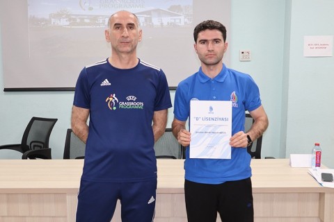 Completion of D category coaching courses - PHOTO
