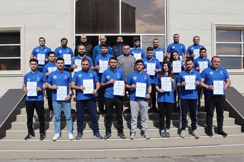 Completion of D category coaching courses - PHOTO