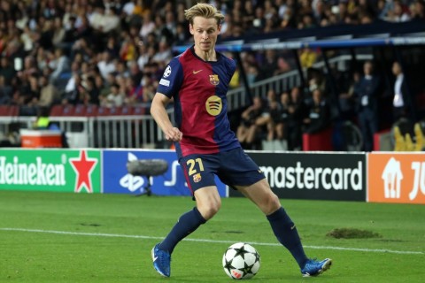 "Барселона" предложила новый контракт своему хавбеку