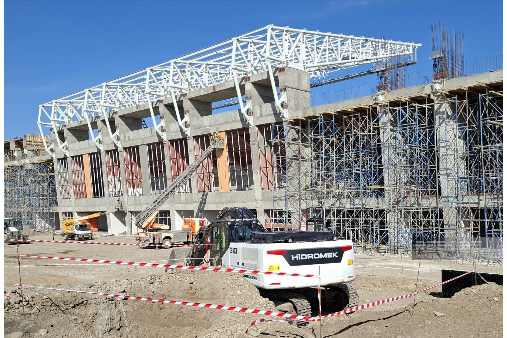 Elvin Quliyev: “Gəncə stadionunda işlər III MDB oyunlarına qədər yekunlaşacaq” - FOTO