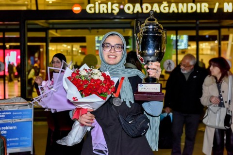 World Championship silver medalist returns to her homeland - PHOTO