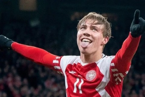 Форвард "МЮ" за 74 млн евро перестал забивать