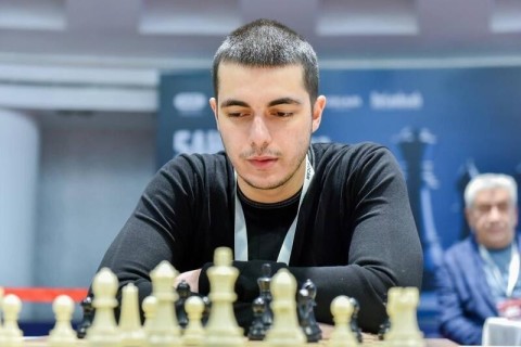 Азербайджанский шахматист входит в Топ-5 на чемпионате Европы