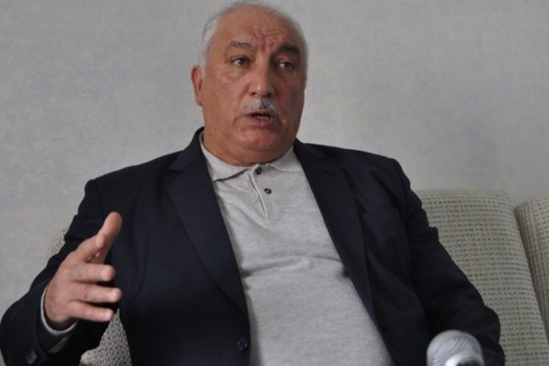 Агасалим Мирджавадов: "Мы пока не знаем, в какой футбол играем" - ИНТЕРВЬЮ