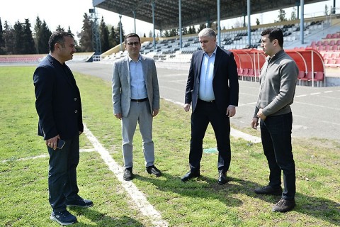 Yevlax şəhər stadionuna baxış keçirilib - FOTO