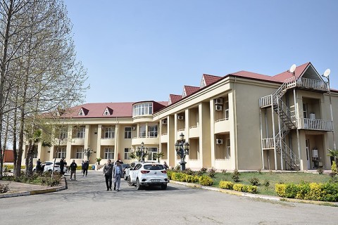 Yevlax şəhər stadionuna baxış keçirilib - FOTO