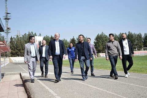 Проведен осмотр Евлахского городского стадиона - ФОТО