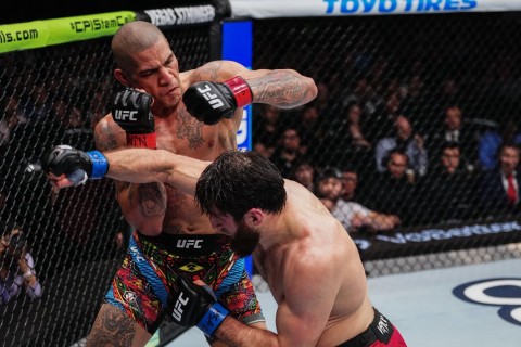 Экс-чемпион UFC уверен, что бразилец Перейра легко возьмет реванш у россиянина