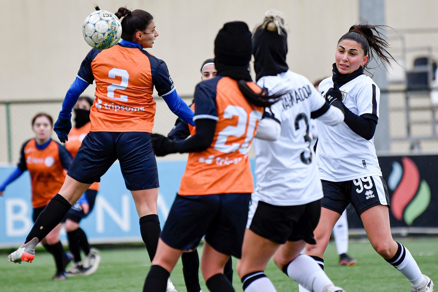 Təcavüzkar davranan futbolçu ilə bağlı QƏRAR