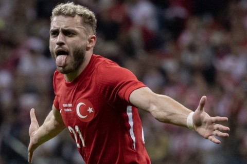 Сразу четыре клуба АПЛ отправили скаутов для наблюдения за вингером "Галатасарая"