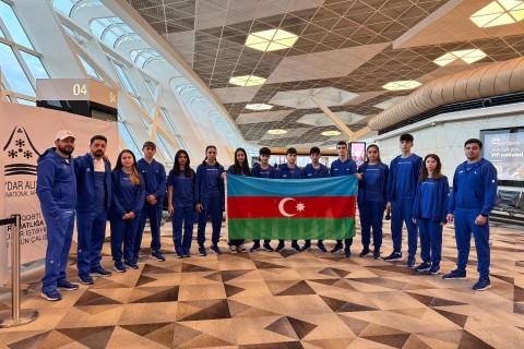 ISF U15 Gymnasiade: Azerbaijani fencing team heads to Serbia
