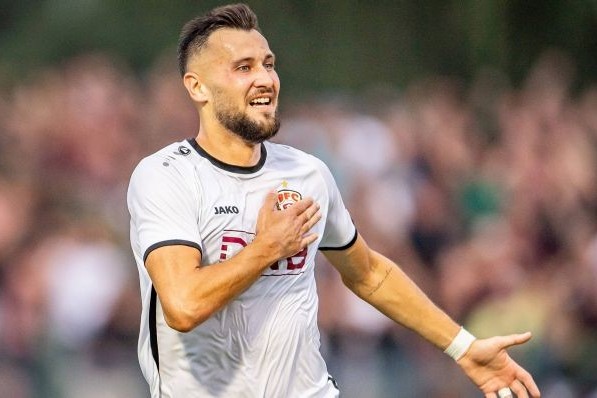 Rüfət fərqlənib, "Dinamo" 3 xal qazanıb