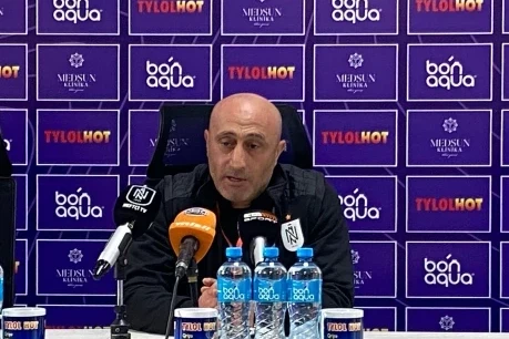 “Neftçi”nin məşqçisi: “Çalışırıq ki, bu durumdan çıxaq”