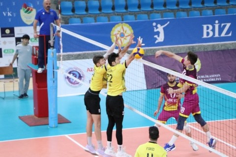 Lider dəyişib, “Xilasedici”dən geridönüş