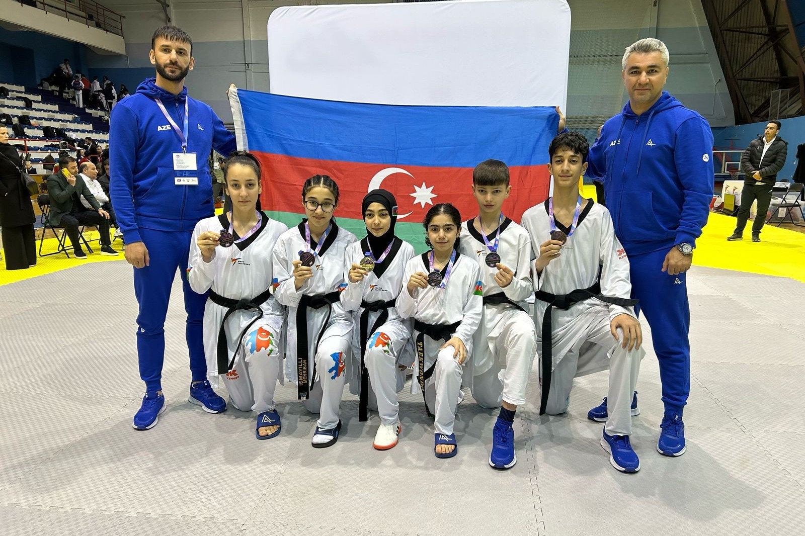 Gimnaziada: Millimizin medal sayı 39-a yüksəlib - 6 taekvondoçumuz fəxri kürsüdə - FOTO