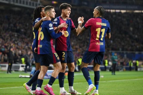 WATCH: Barcelona dominate, PSG seal confident win