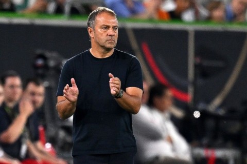 Флик отстранен от матча Лиги чемпионов - ВИДЕО