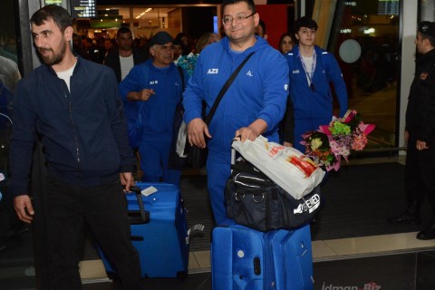 Gimnaziadada 85 medal qazanan Azərbaycan idmançıları Vətənə qayıdıblar - FOTO