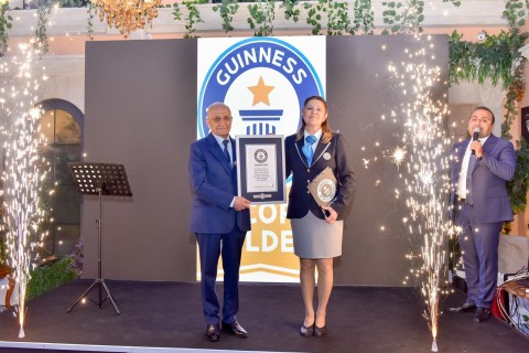 Faig Hasanov makes history as Guinness World Record holder - PHOTO