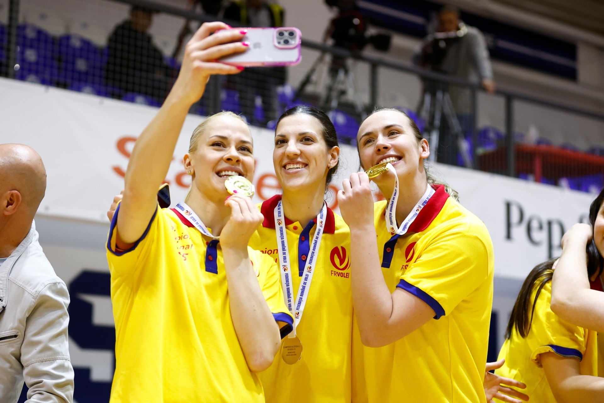Azərbaycan yığmasının voleybolçuları Rumıniya çempionu olublar - FOTO