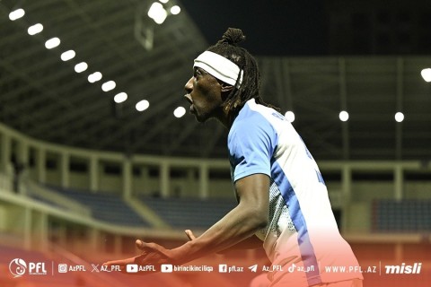 Brahim Konaté speaks out: “Artificial turf takes a toll on our bodies”