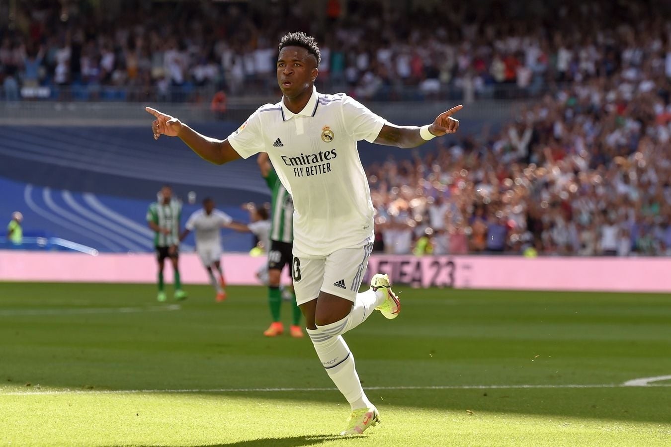Vinicius Junior breaks Ronaldo's record