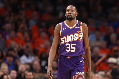 İkiqat NBA çempionu "Finiks"i tərk edir