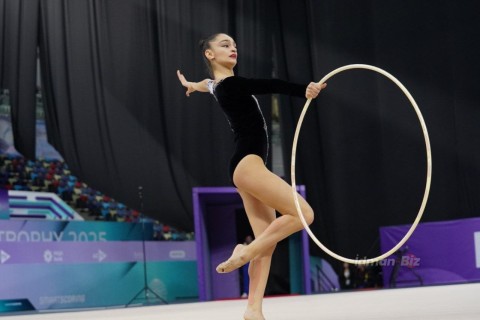 Raffaeli takes lead at Baku World Cup – UPDATED – PHOTO