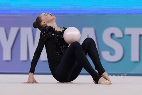 Raffaeli takes lead at Baku World Cup – UPDATED – PHOTO